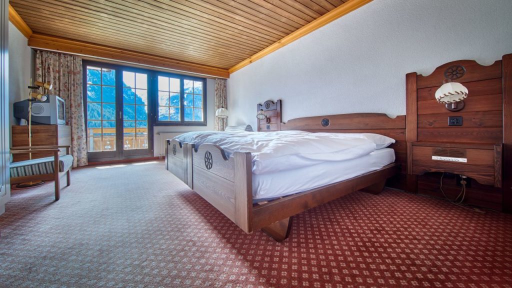 Picture of a double room at the Hotel Gletscherblick in Grindelwald